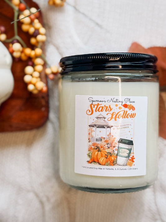 Stars Hollows 8 Ounce Soy Candle: Limited Edition